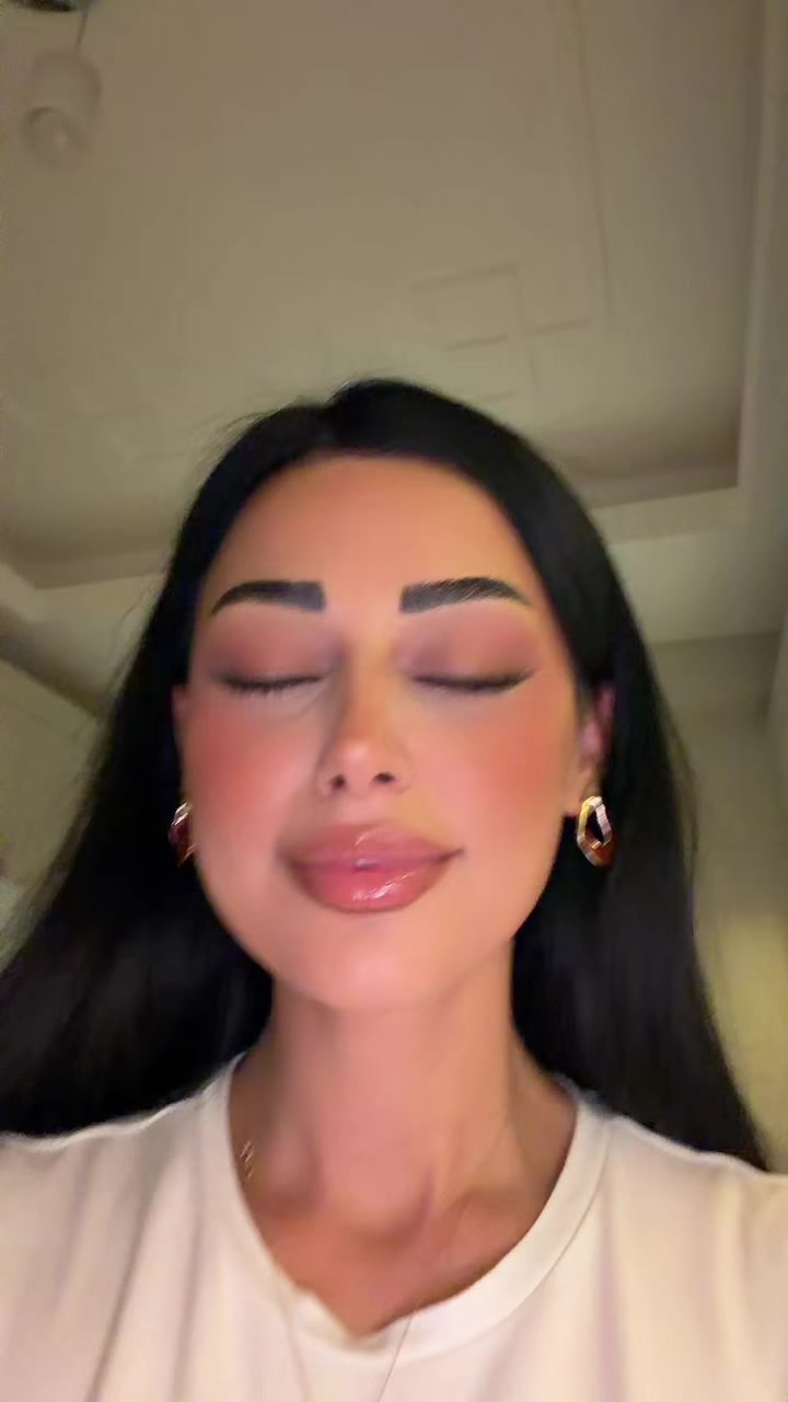 @arzuukalkaan