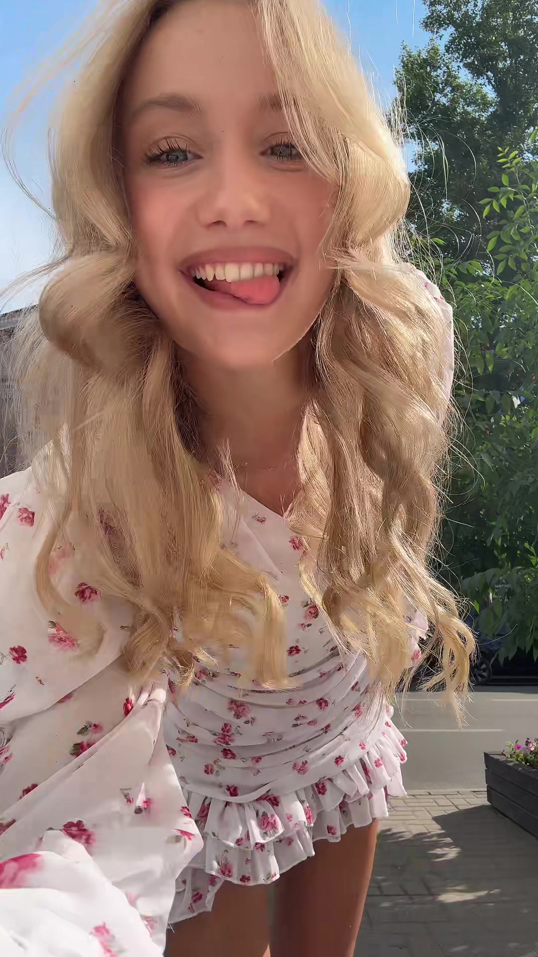 @kristinkazizi