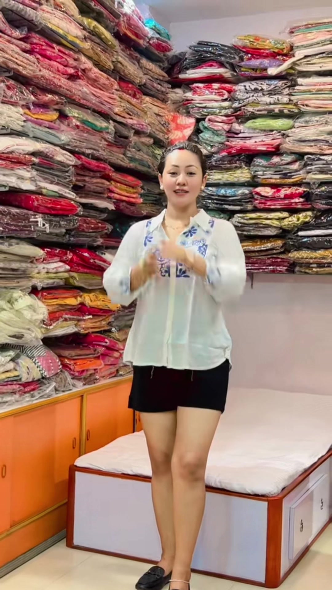 @Tara basnet😘🧿