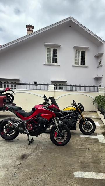 @Ho&agrave;ng Lười Biếng