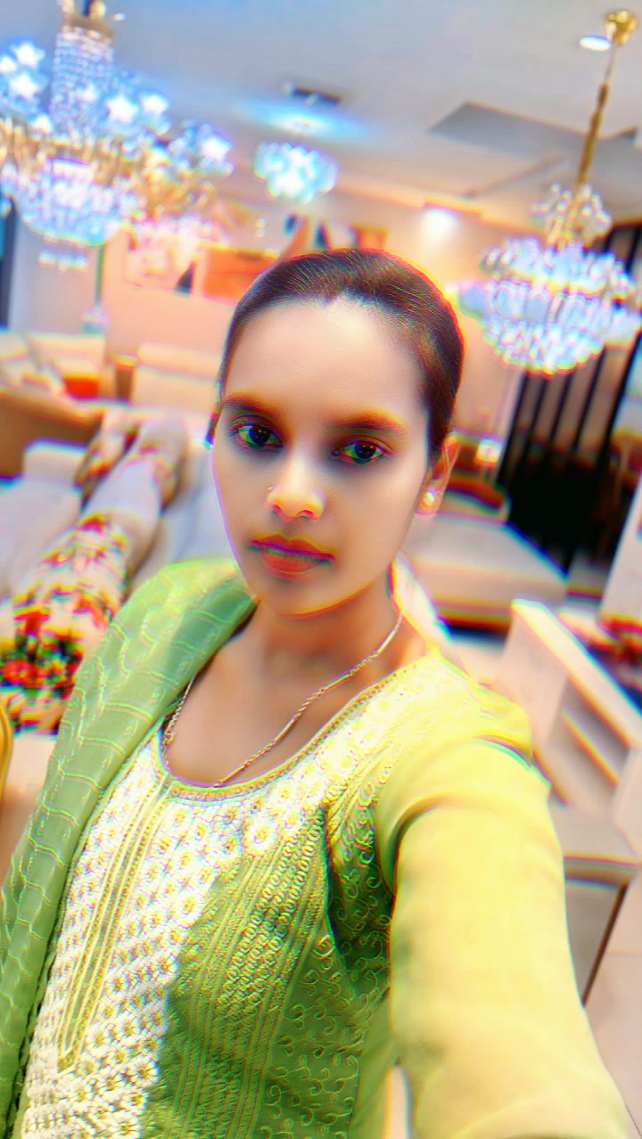 @SuShila...!!!🦋🌷