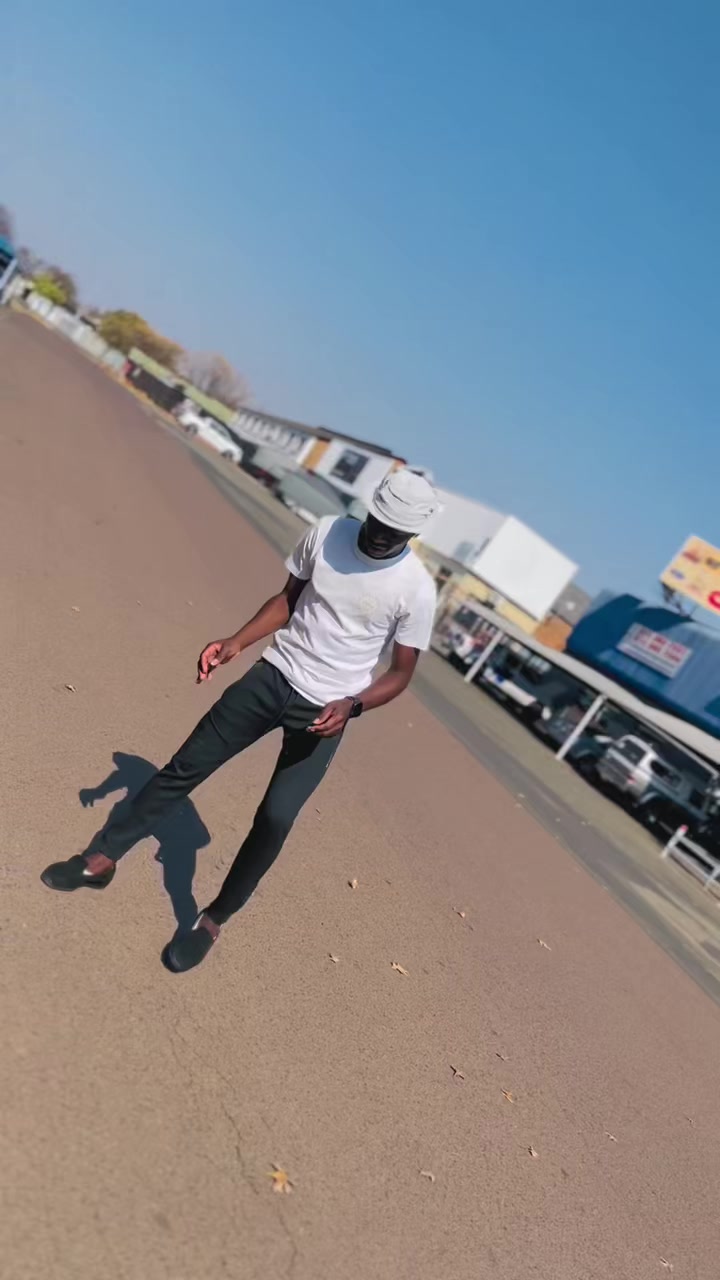 @Sthibo🇿🇦