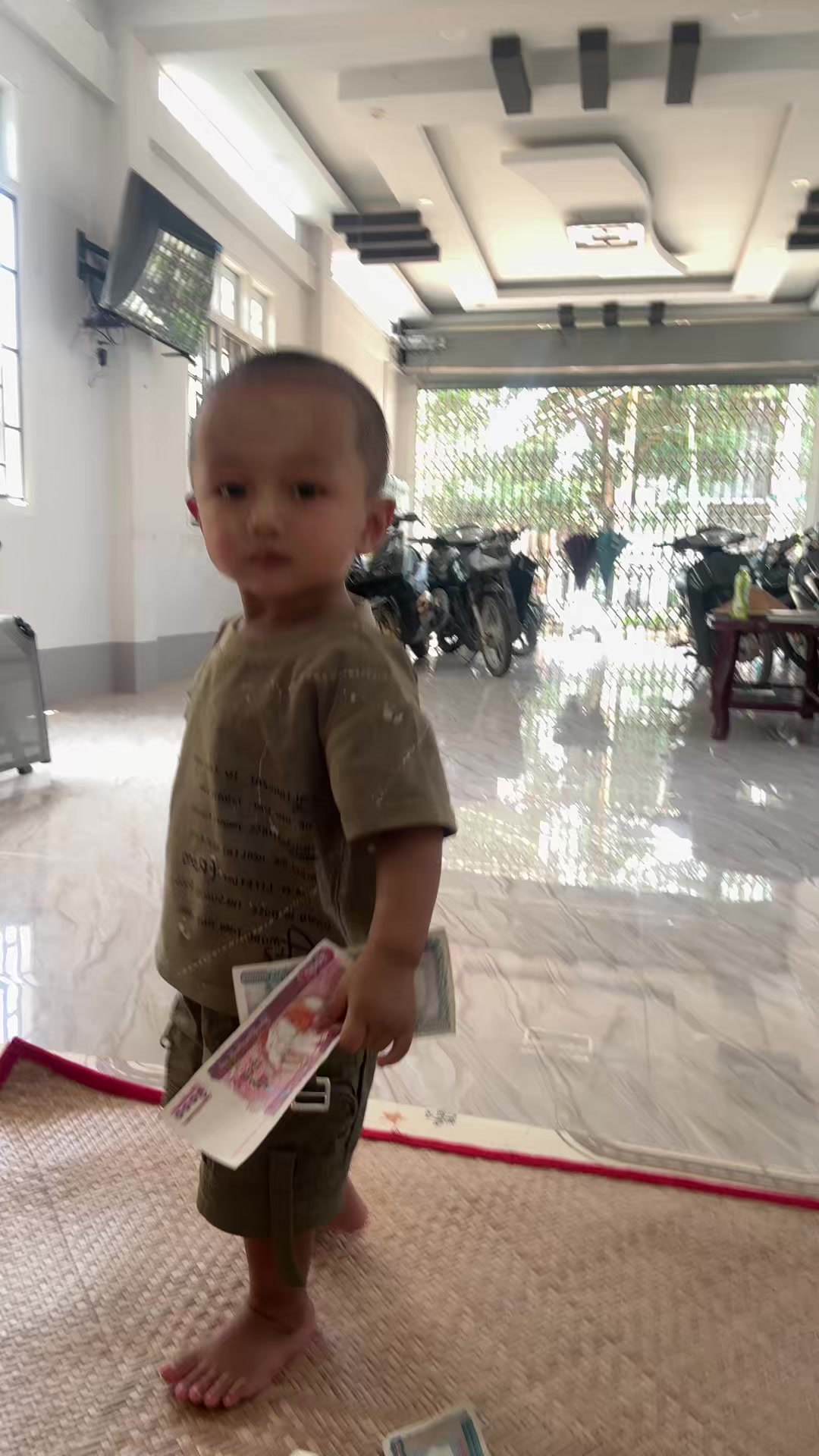 @Shwe Htet ïŁż