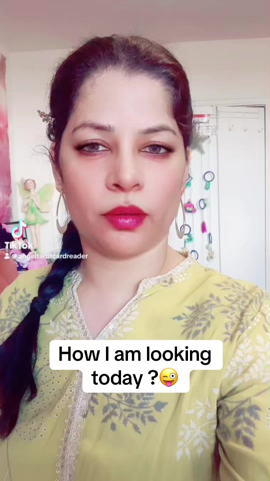 @BeautywithBrain😎😎🧠🧐👸
