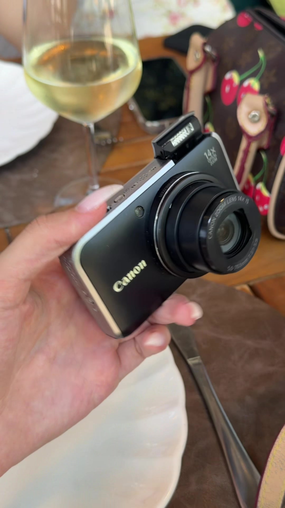 @retro.camerashop