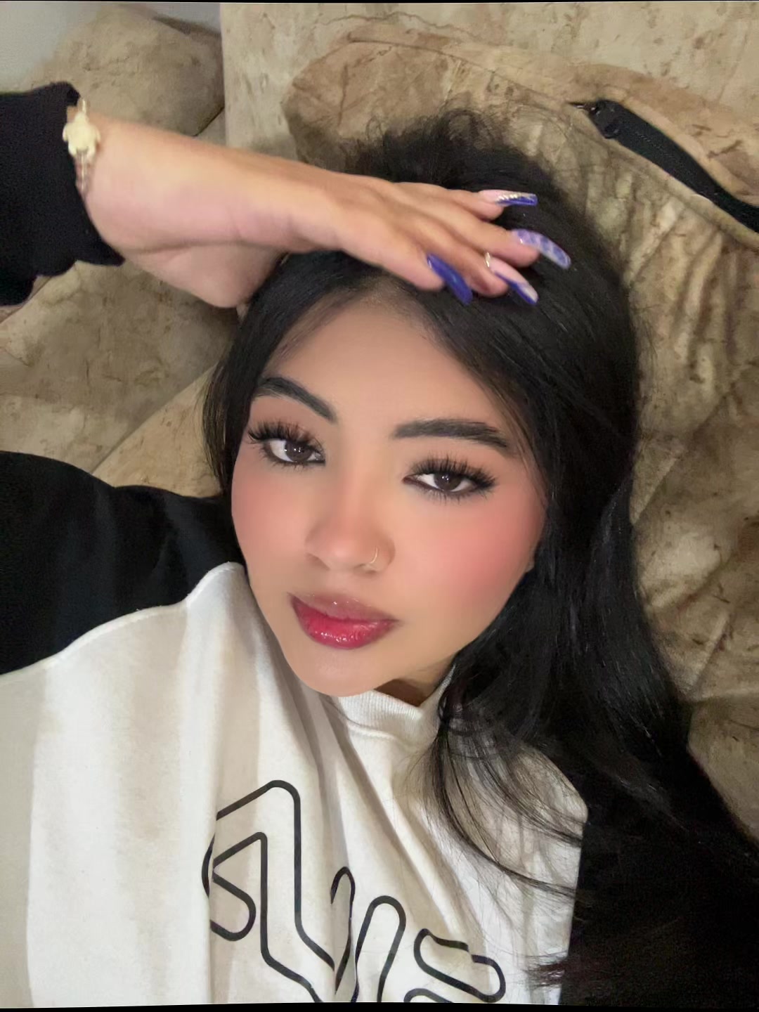@Angie_.๐