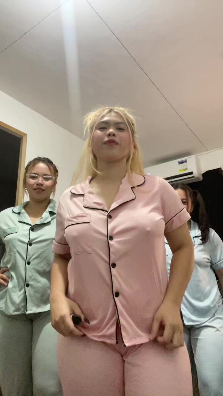 @gillaxx_
