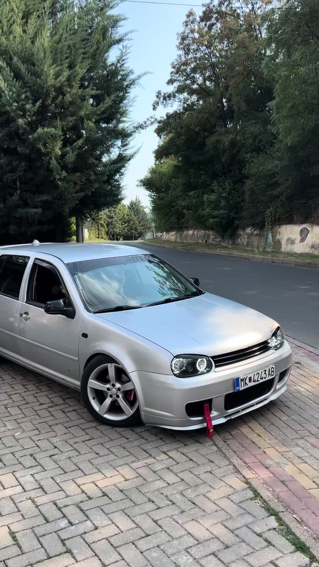 @Nikolovski’s garage