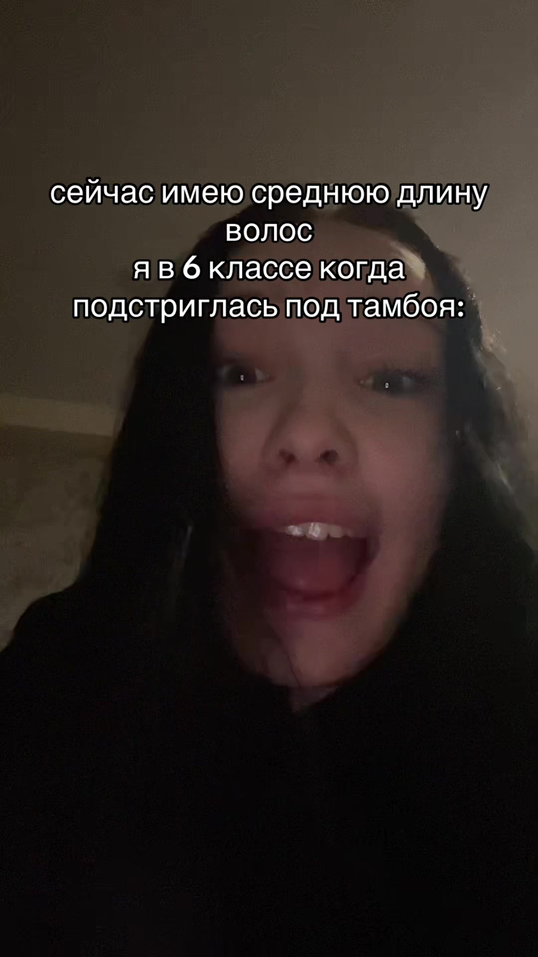 @///