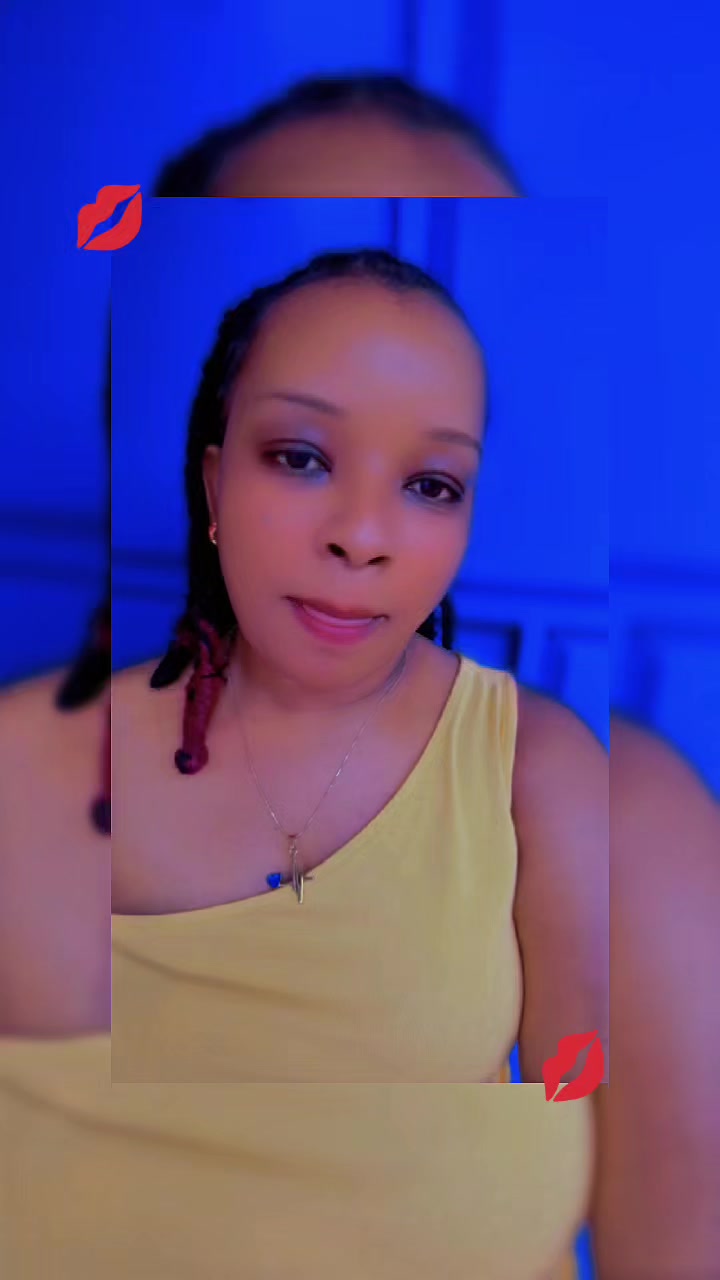 @🦋lizz🤍