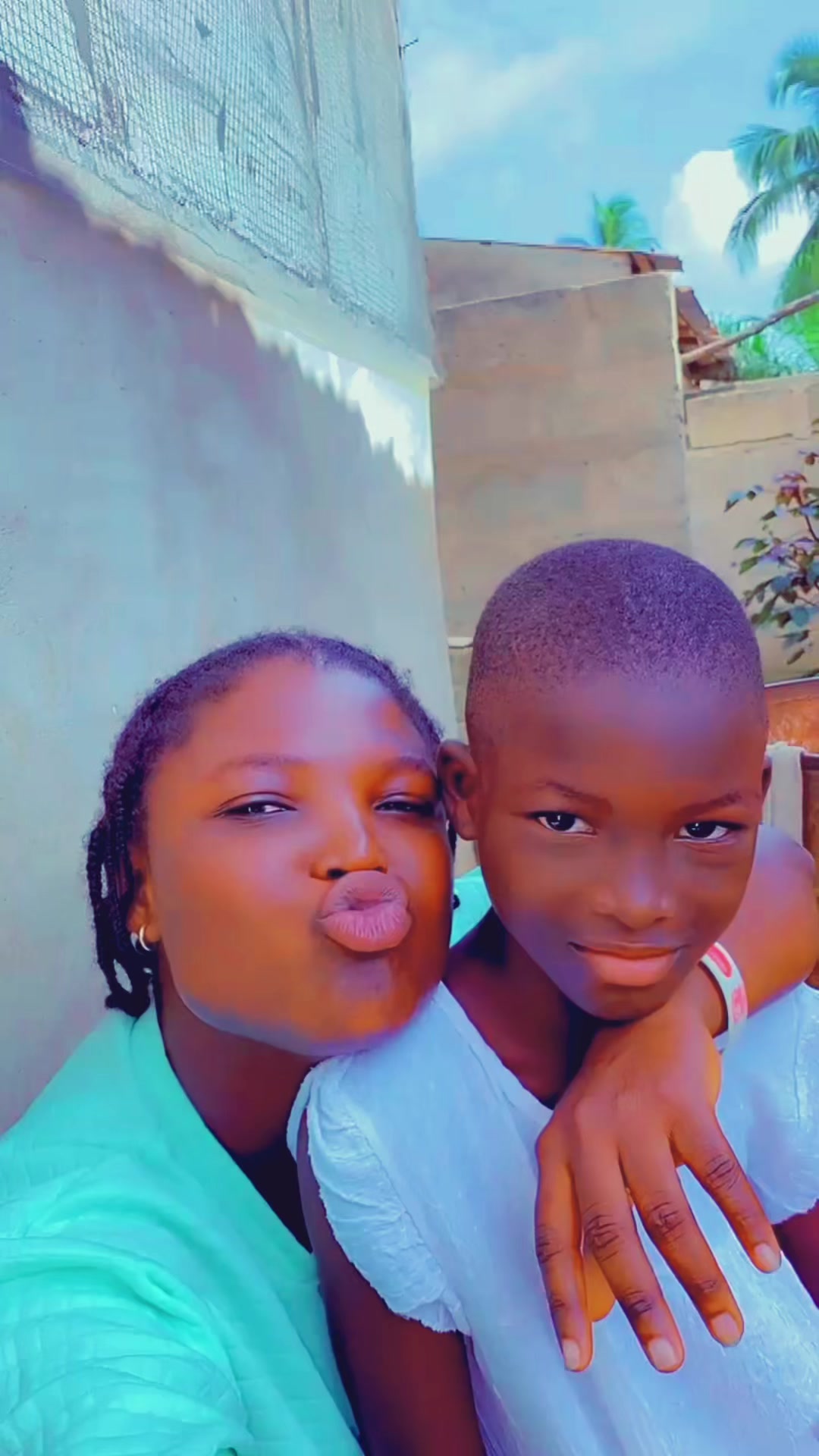 @Ama Bintuu