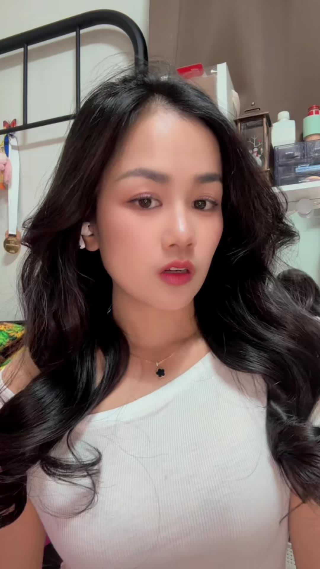 @ក្រមុំឥសាន្ត||🦋(កូវ សោភណ្ឌ័)