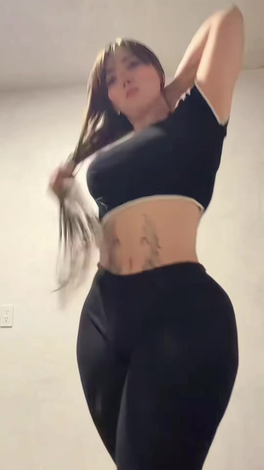 @Aaniiianii
