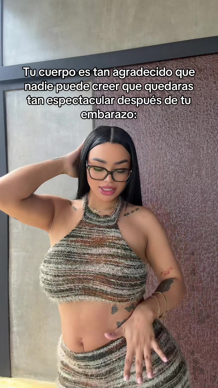 @Tatiqueenoficial 🦋