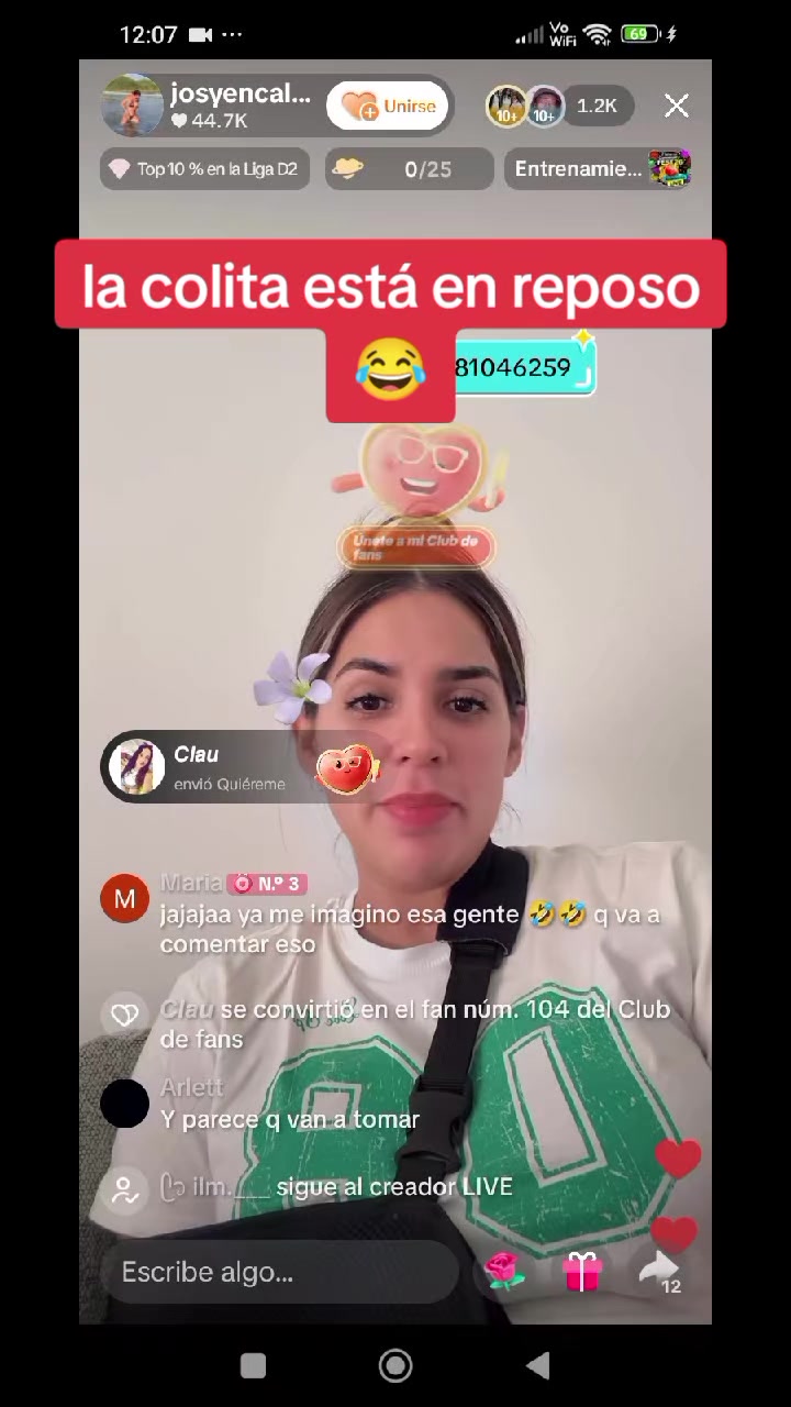 @AniEli