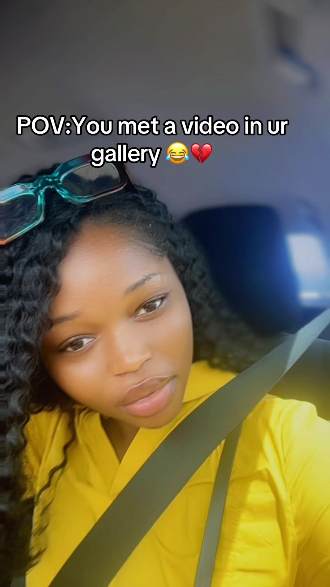 @Gнℓσяιyα🎀💫