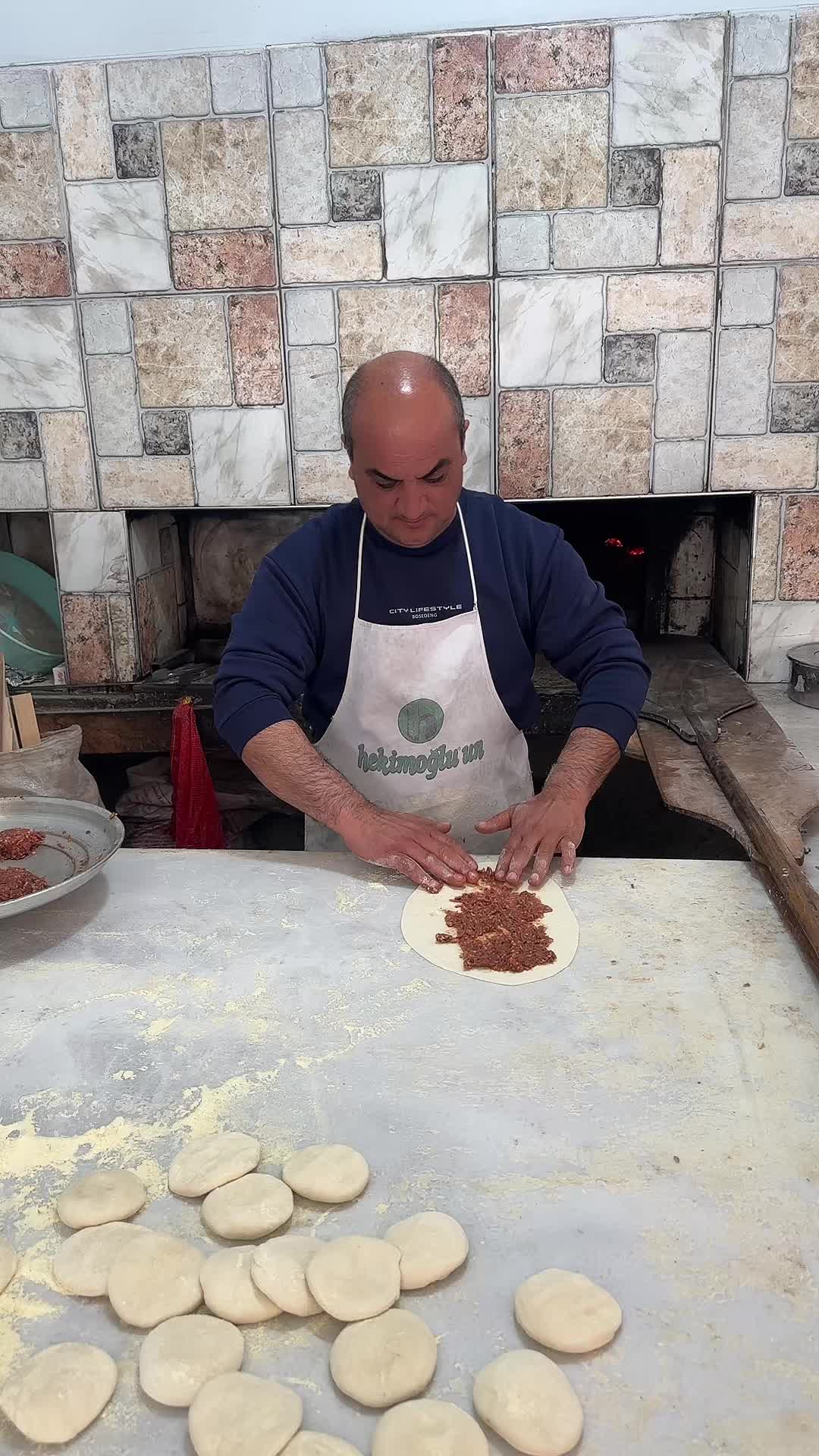 @B&uuml;şra Elmas