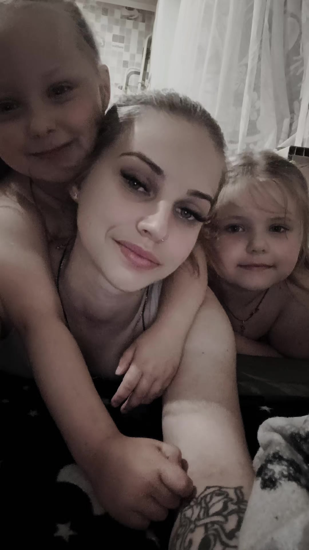 @hudkovapolina25_12