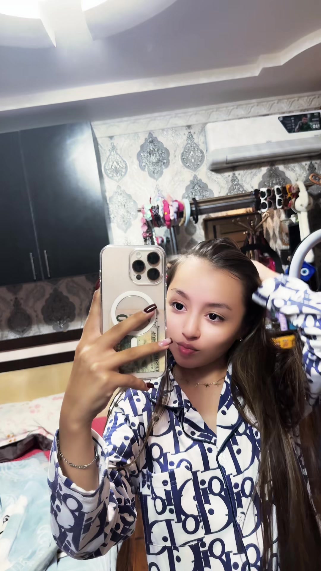 @Муклис
