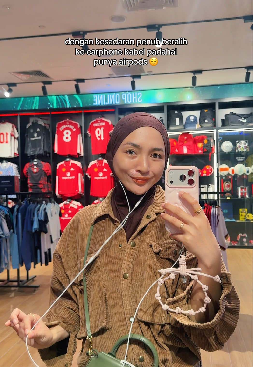 @Shifa | My SG life ๐ฎ๐ฉ๐ธ๐ฌ
