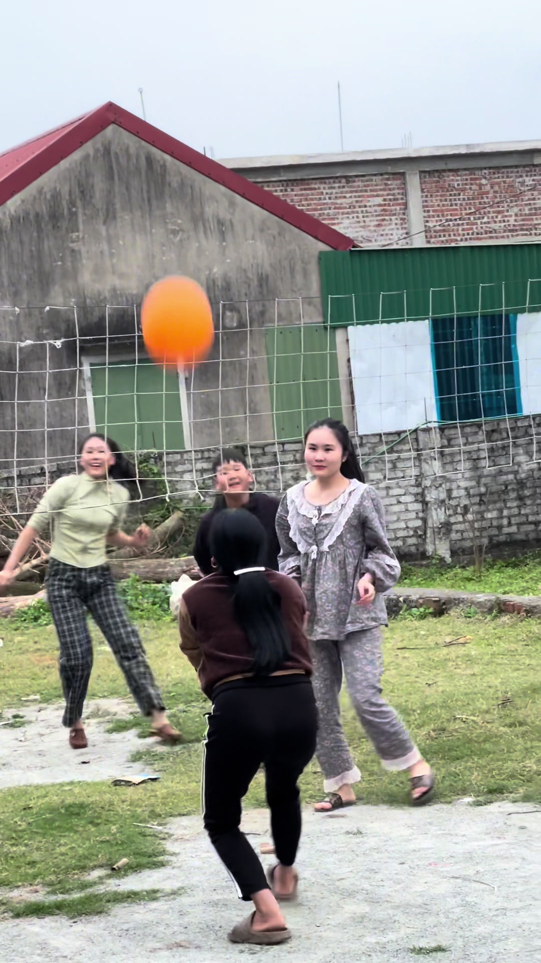 @H&agrave; Ngọc (B&ugrave;)