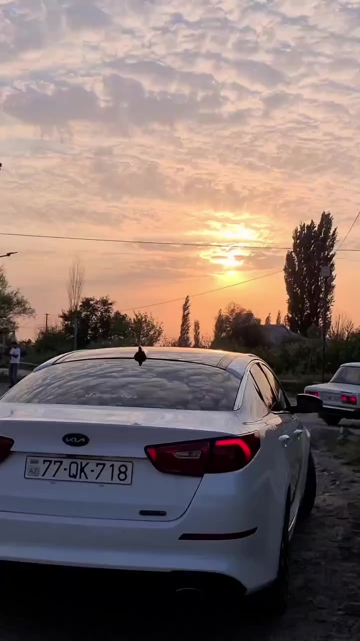 @𖣂