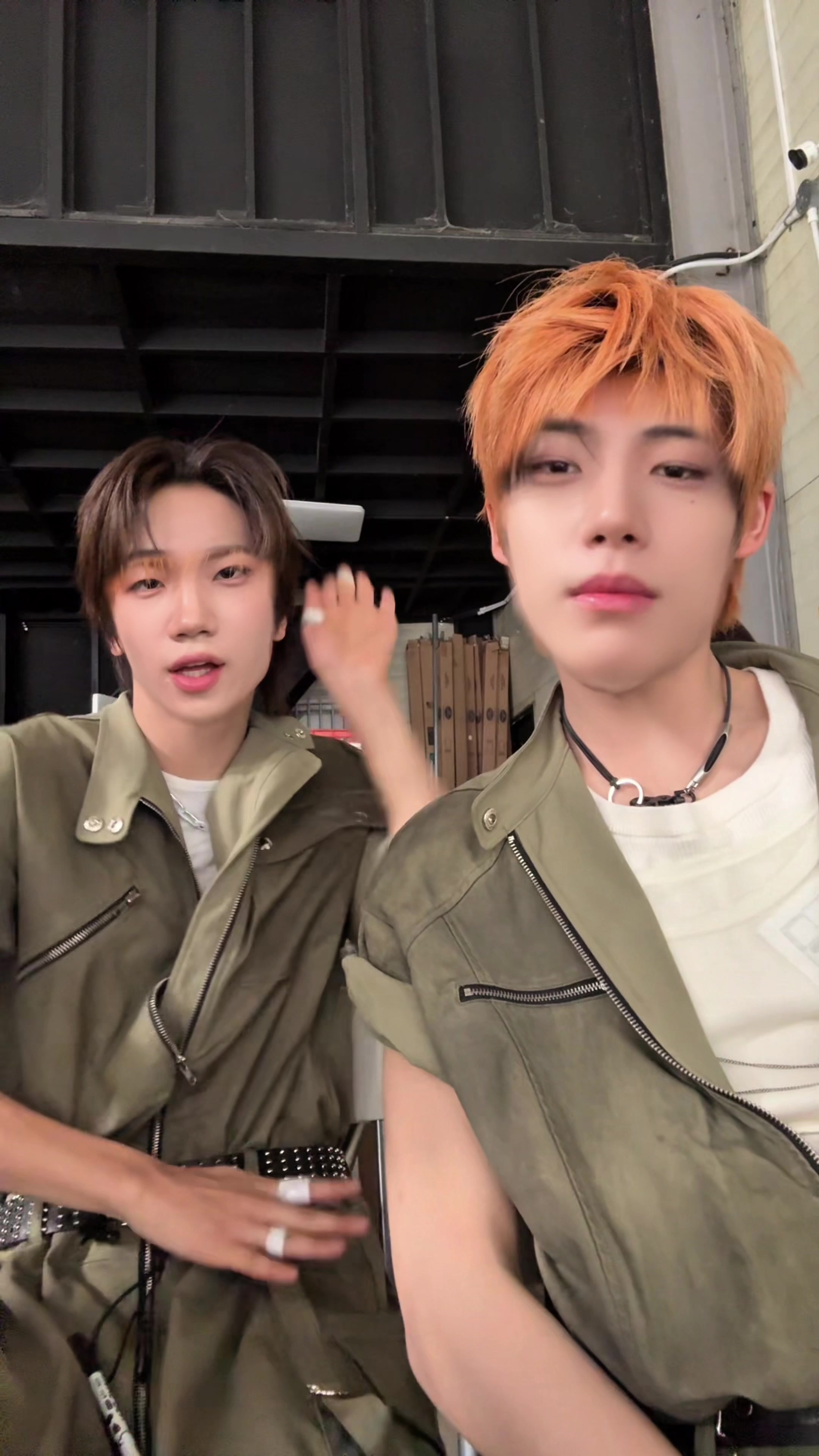 @CLOSE YOUR EYES