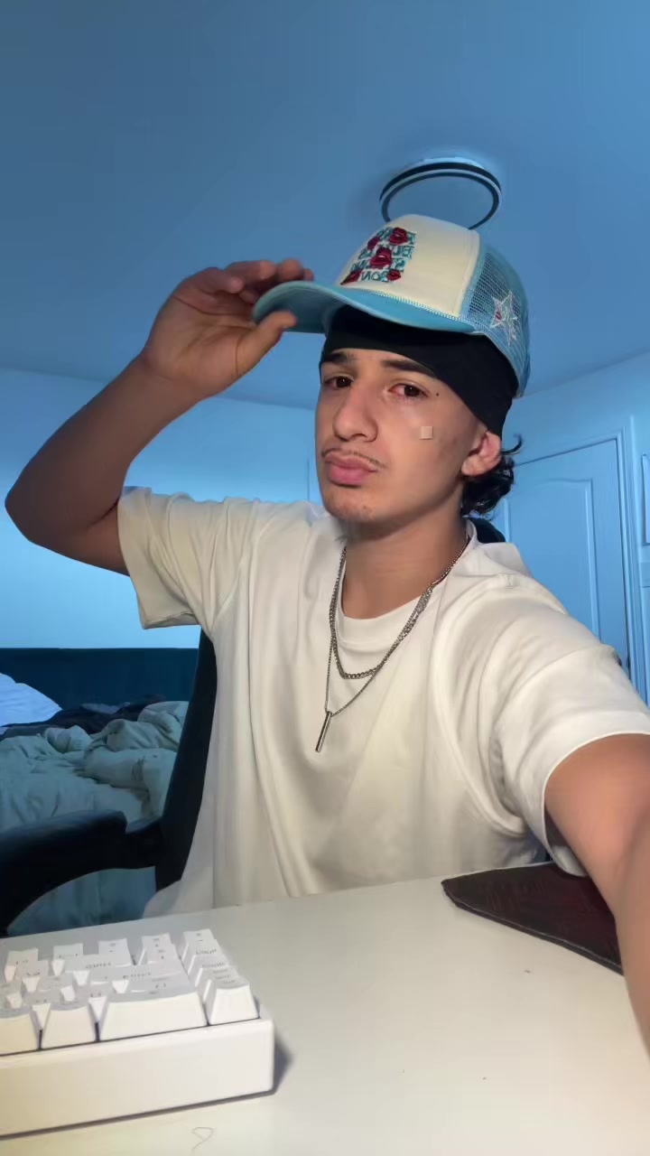 @𝔰𝔭𝔞𝔪