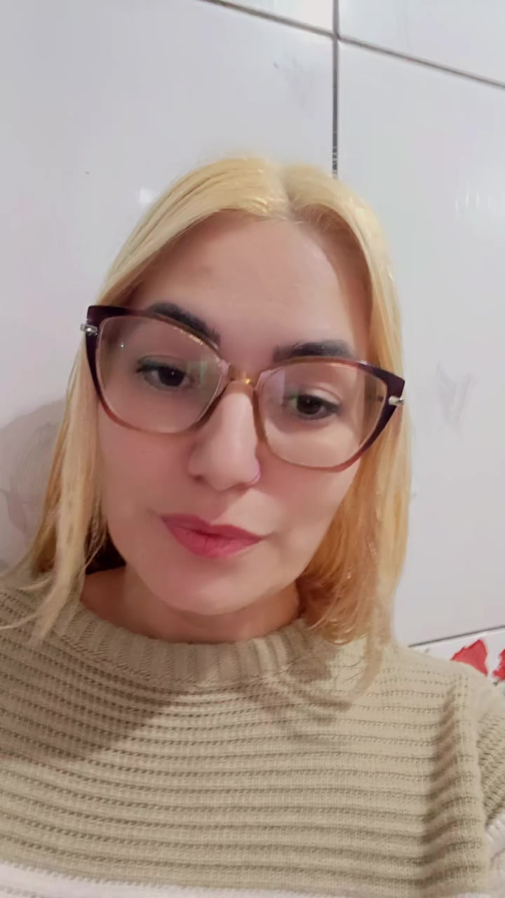 @PRISCILA LEÃO👑🦁🔥