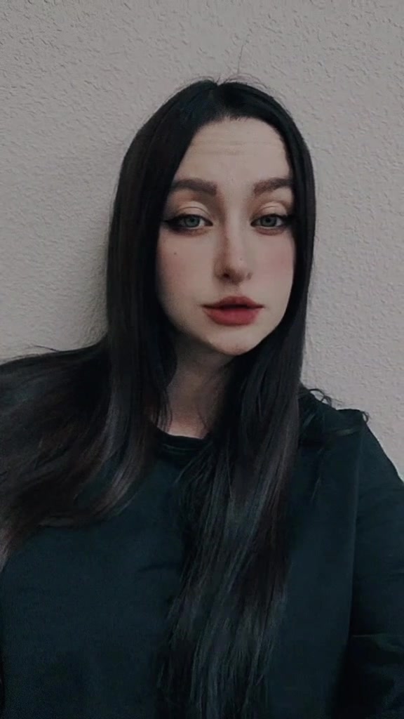 @Девица в чёрном🖤🖤