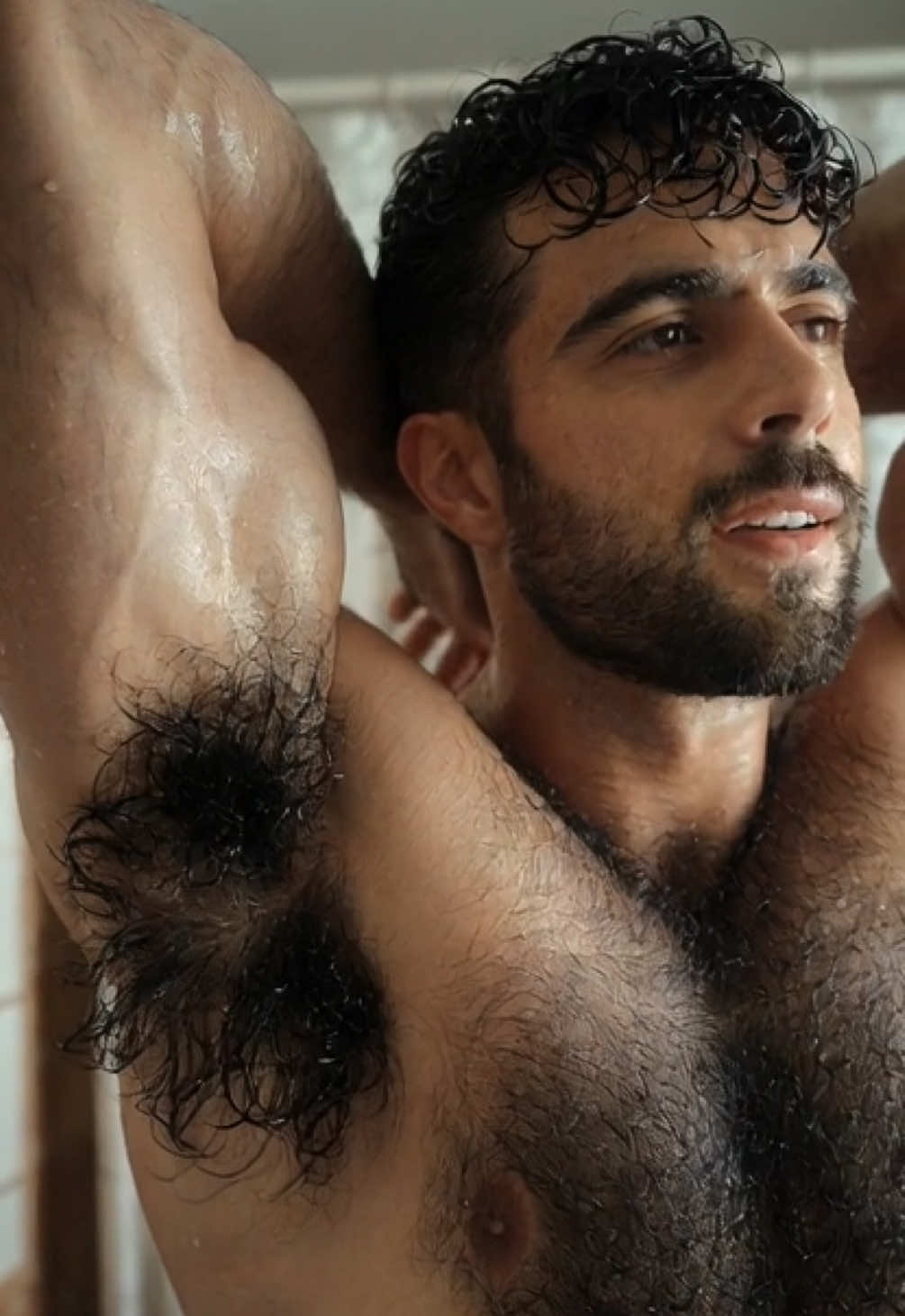 @YourDailyHotDudes