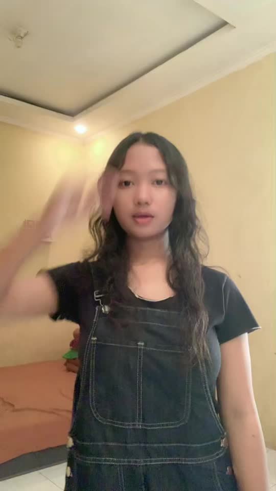 @dindaaee