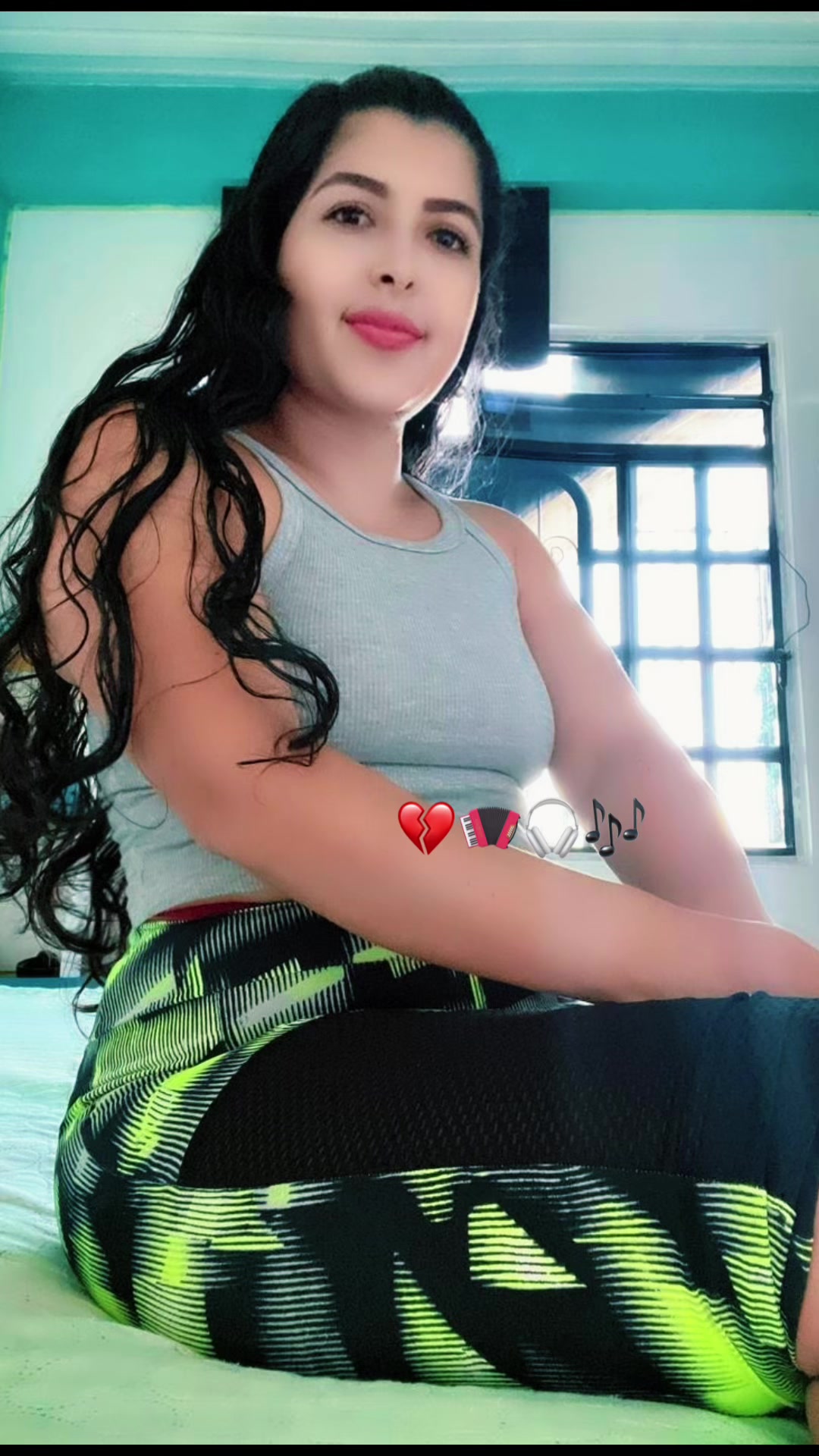 @Viviburbanito.te sigue🔥