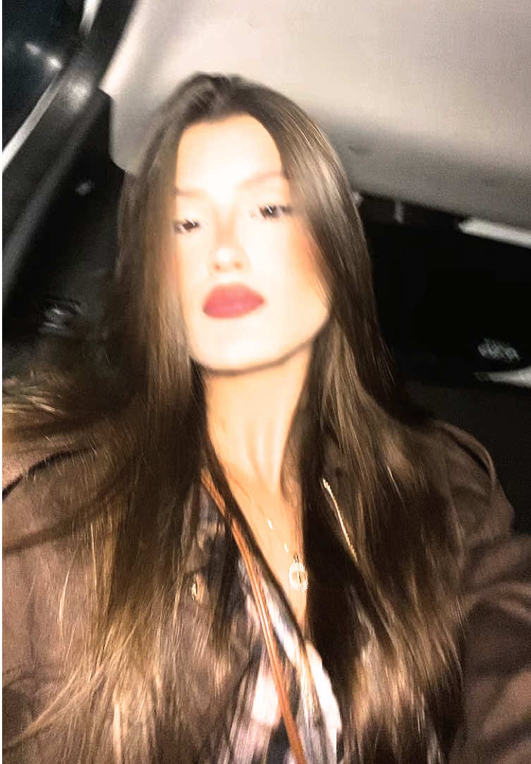 @Letícia Perin