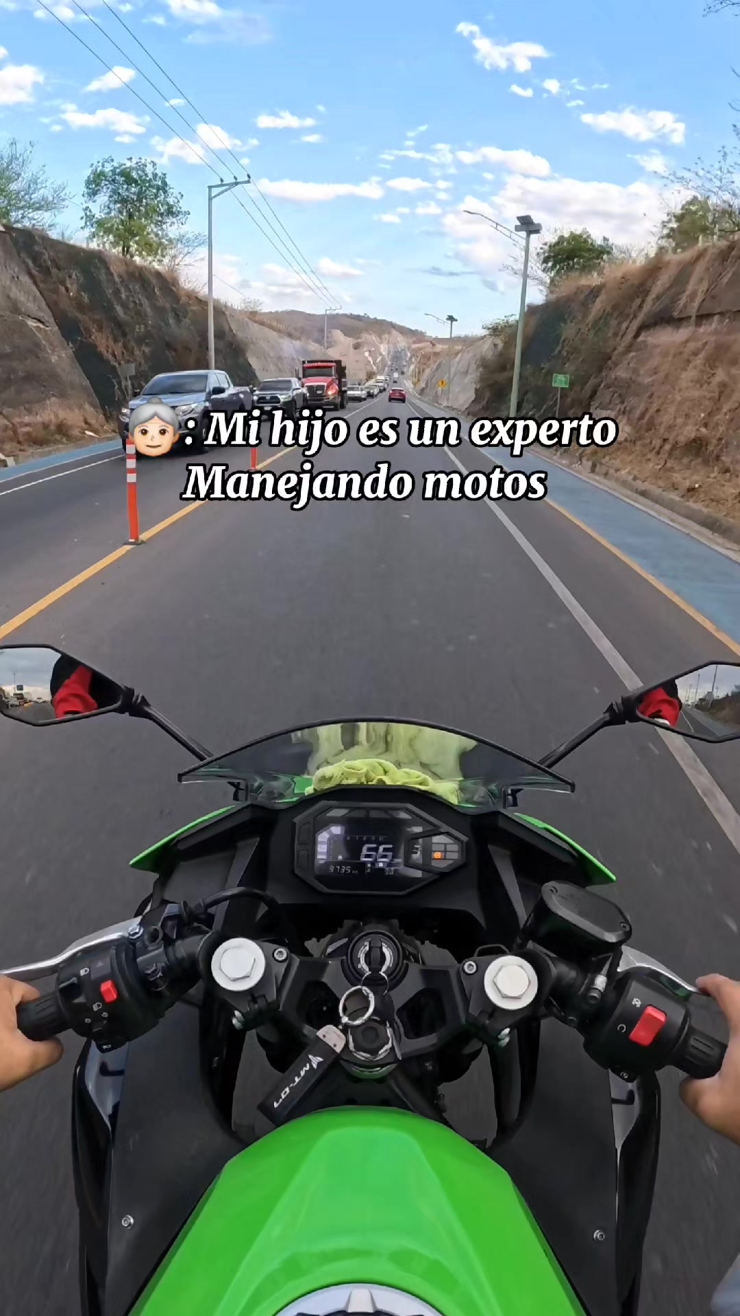 @La Mamalona🇸🇻🏍️