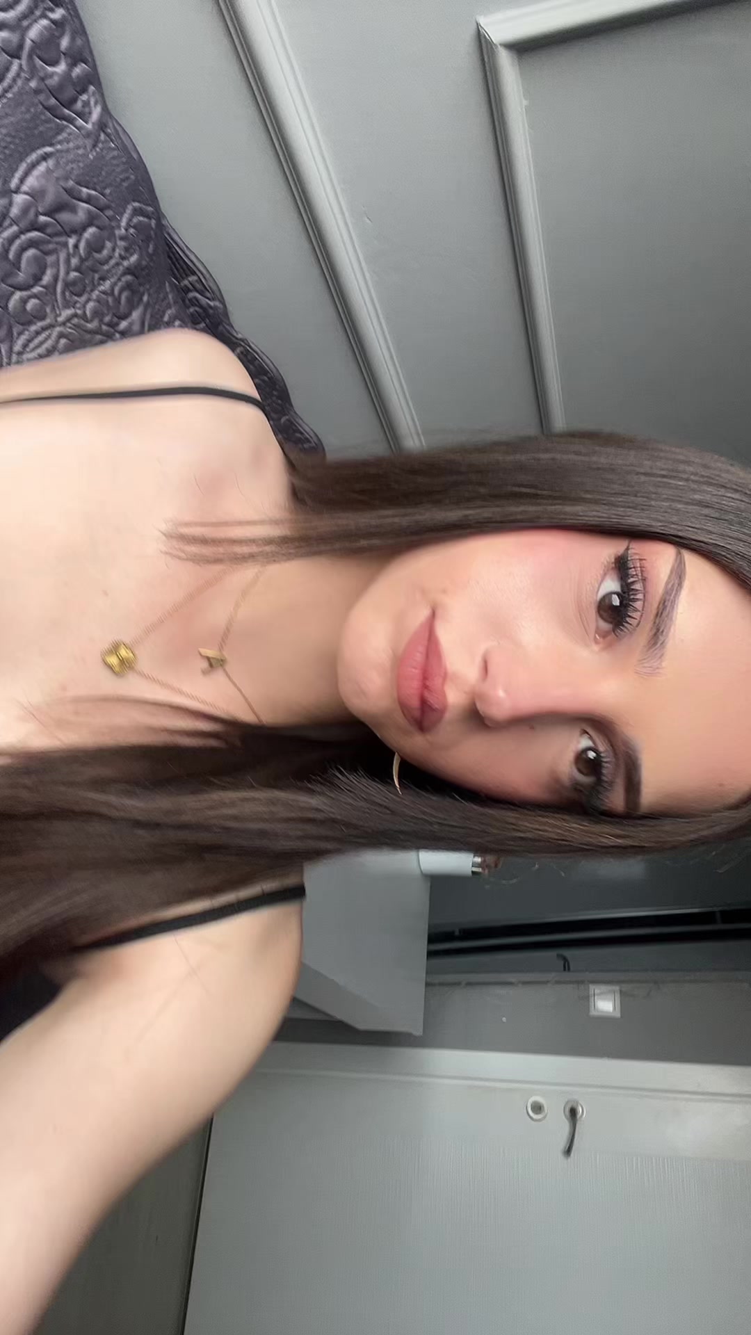 @𝒜.