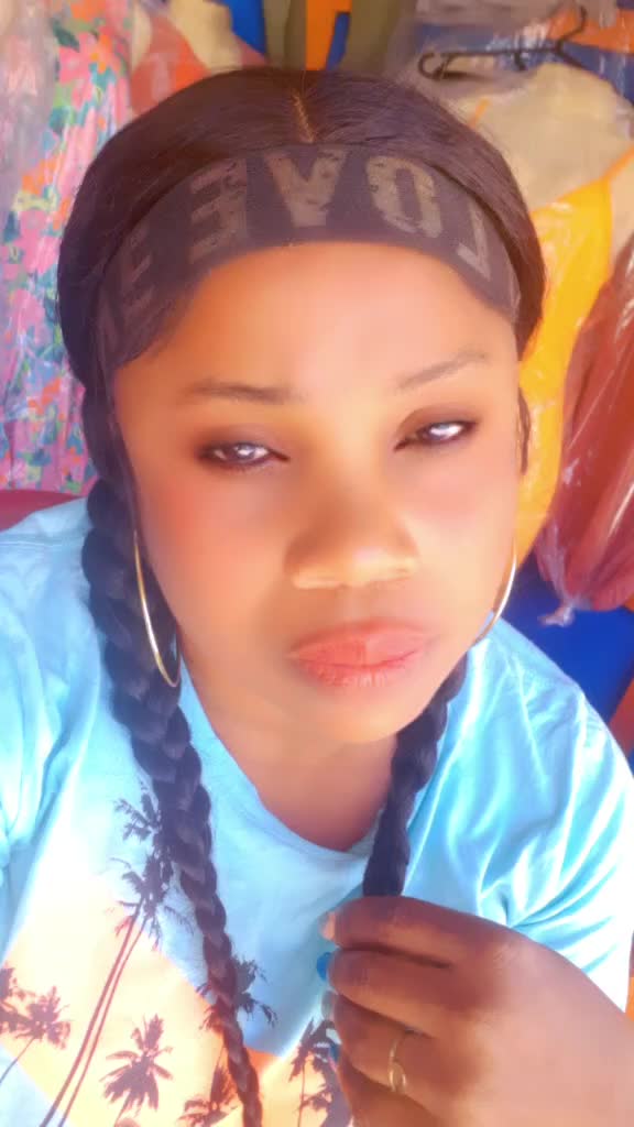@Louna Chery