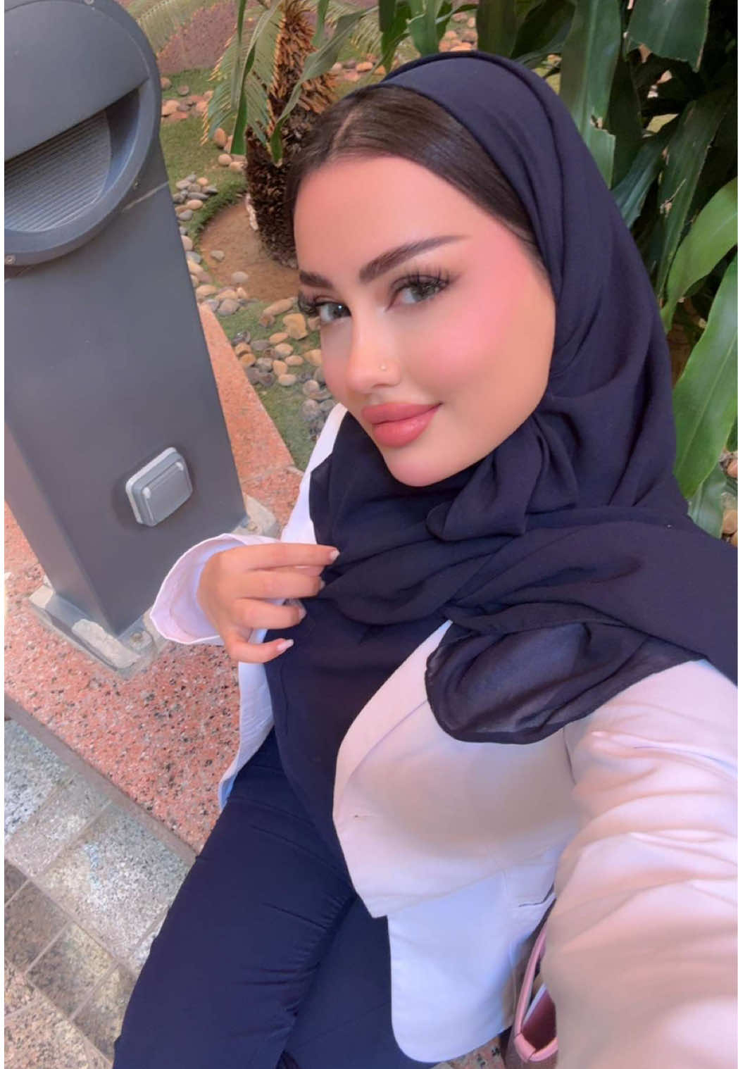 @ℝ𝔼𝔼𝕄 🦋