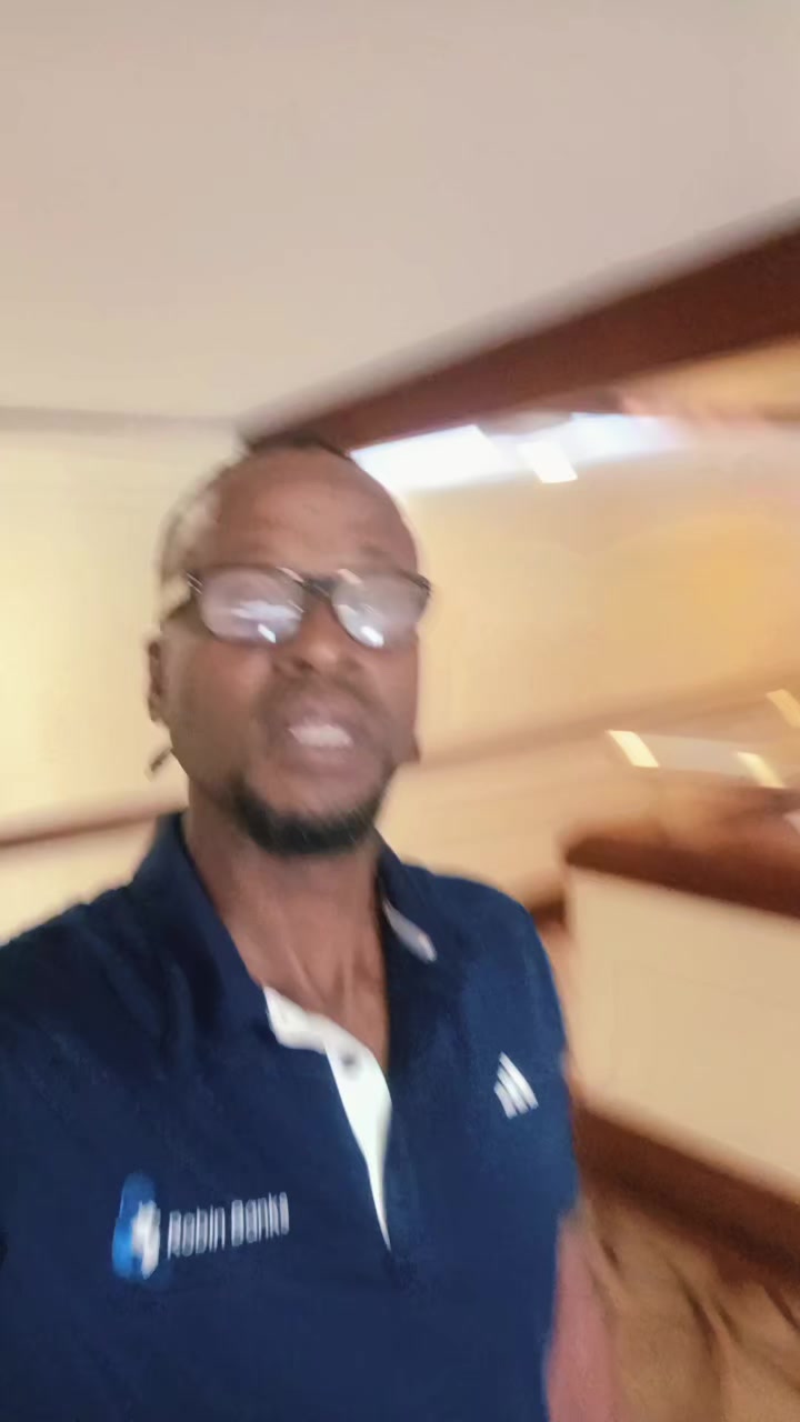 @Shakes Dlutu