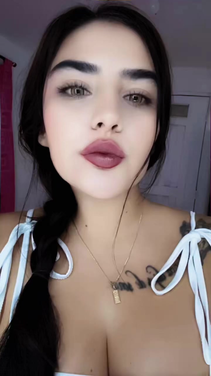 @Mar&iacute;a celeste