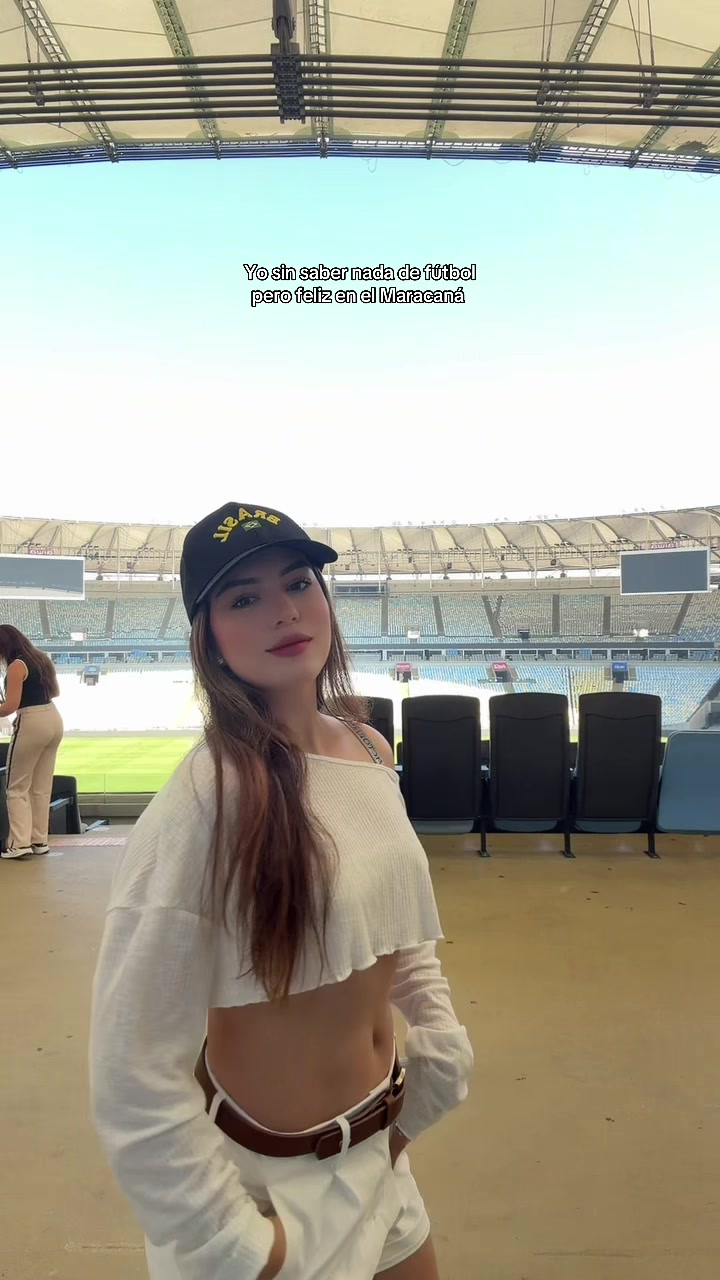 @Daniela Villarreal🦁🏆