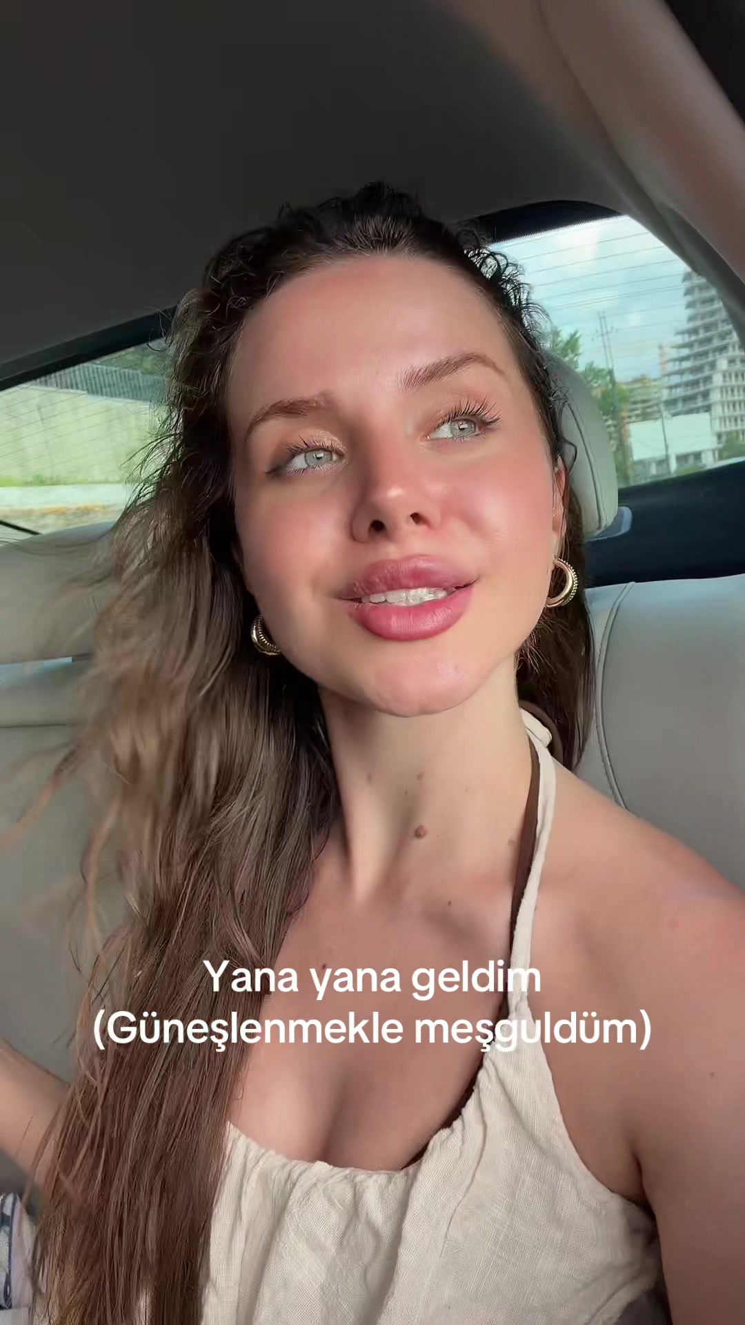 @siesamonika