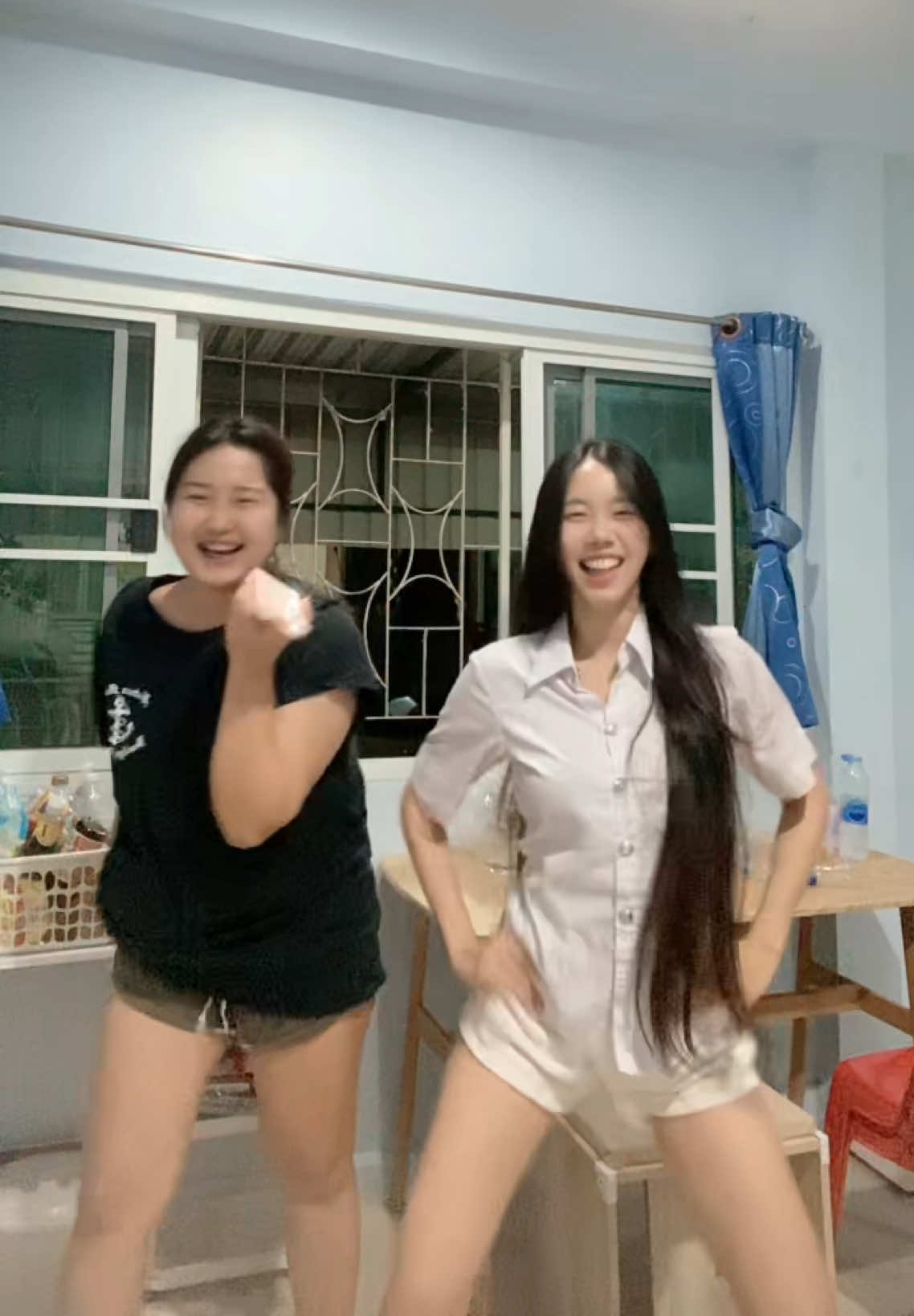 @พนิ