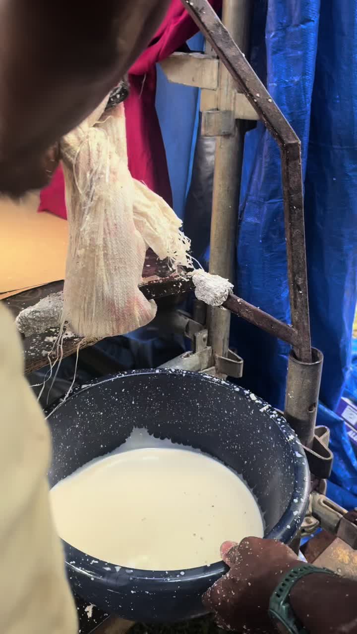 @L A II Z A R Y 🥥