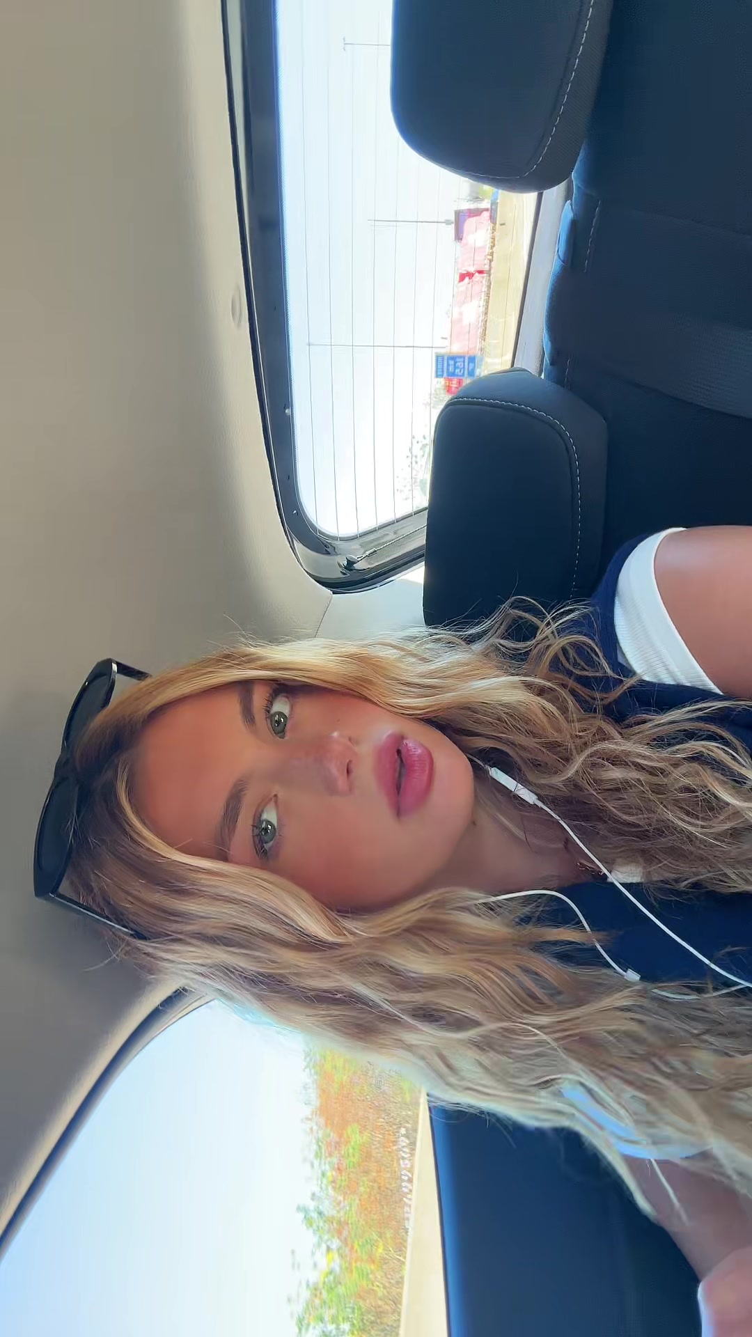 @Victoria Trunkl🇧🇷