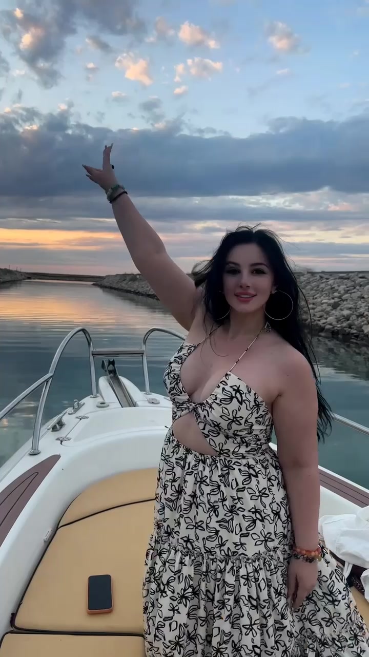 @julia_baku05