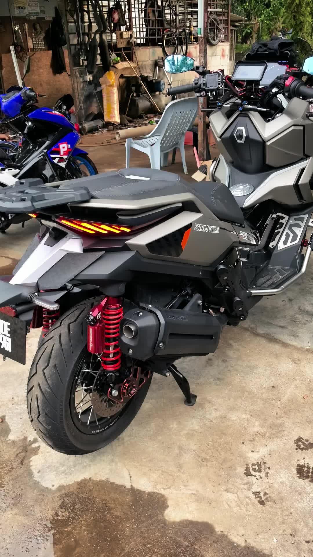 @ahli mesyuarat tingkap