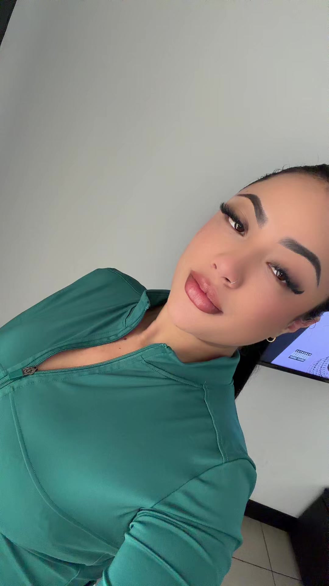 @Valeria🧸