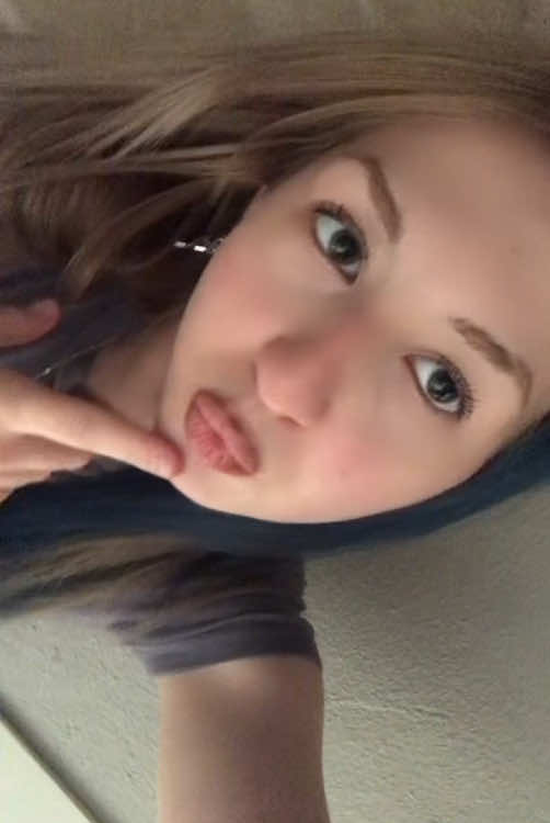 @ela🐇