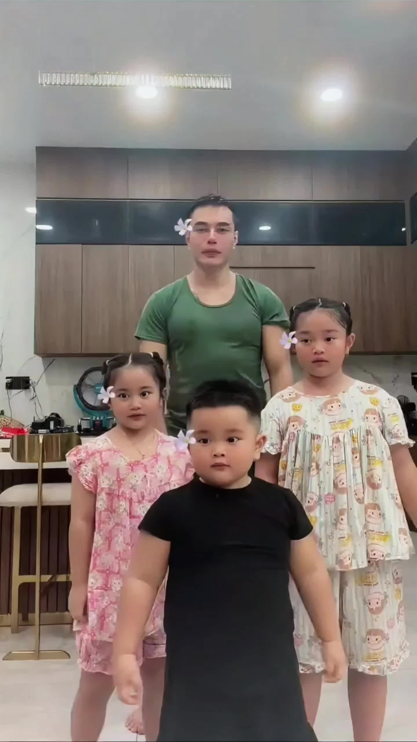 @Lê Dương Bảo.Lâm